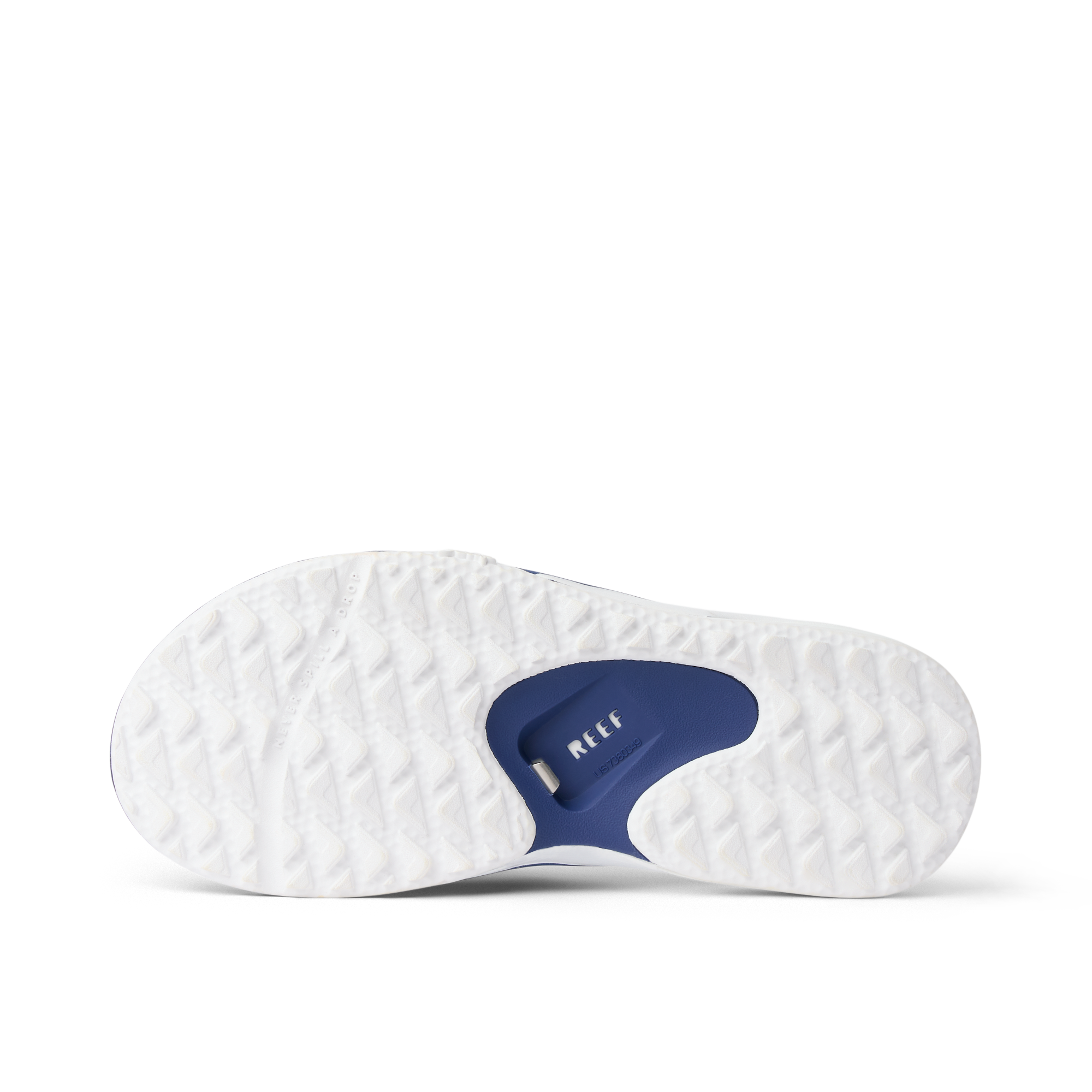 CJ6409_FANNING_PREGAME_NAVY_WHITE_O_SHADOW.png