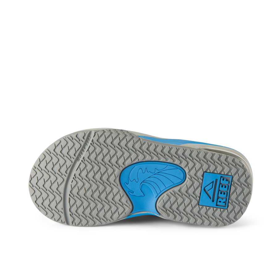 CJ6638_LITTLE_FANNING_LIGHT_GREY_LIGHT_BLUE_O_shadow-900x900-c4cc11b.png