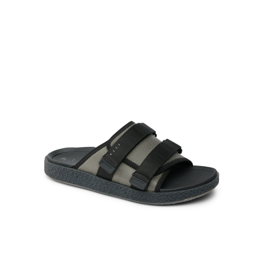 CJ6723_SHORELEAVE_OLIVE_BLACK_MAIN_shadow-900x900-c4cc11b.png