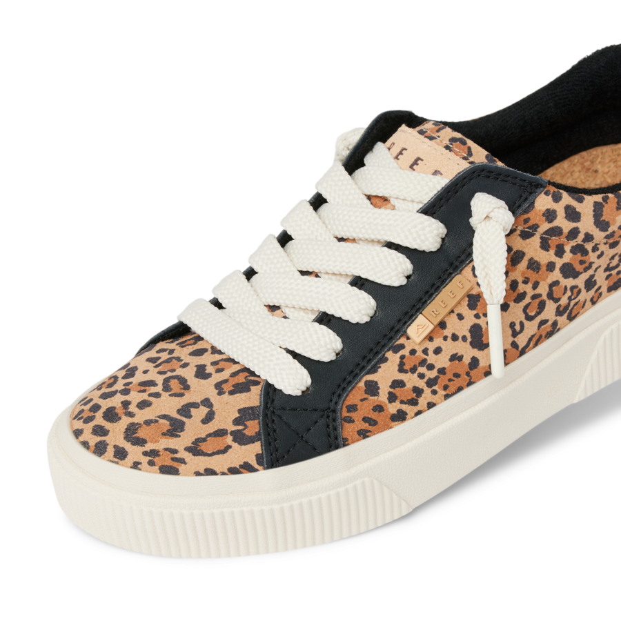 CJ7216_LAY_DAY_DAWN_LEOPARD_SUEDE_DTL1-900x900-c4cc11b-1.png
