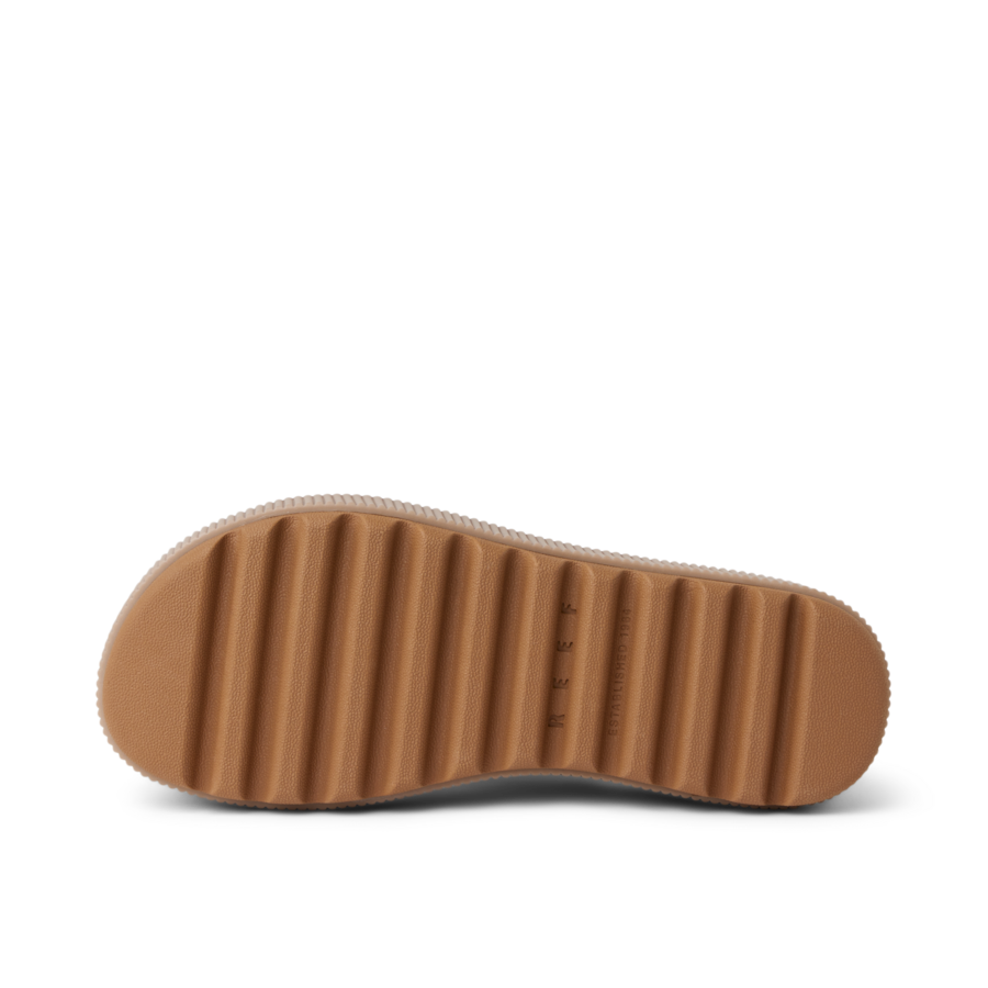CJ8163_WATER_VISTA_HIGHER_WARM_TAUPE_O_SHADOW-900x900-c4cc11b.png