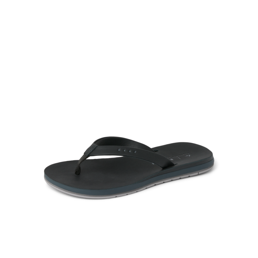 CJ8310_OJAI_CLASSIC_SLIM_BLACK_LS_SHADOW-900x900-c4cc11b.png
