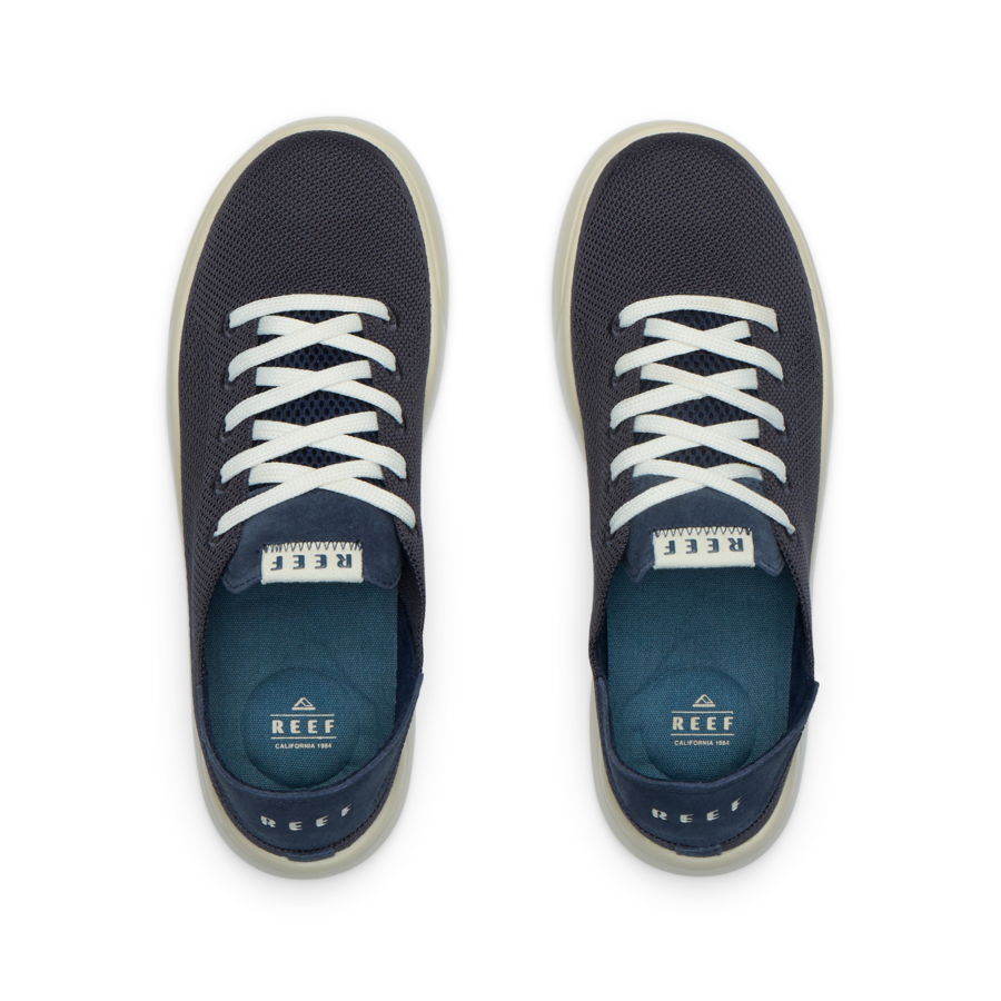 CJ8525_SWELLSOLE_NEPTUNE_TRUE_NAVY_T_SHADOW-900x900-c4cc11b.png