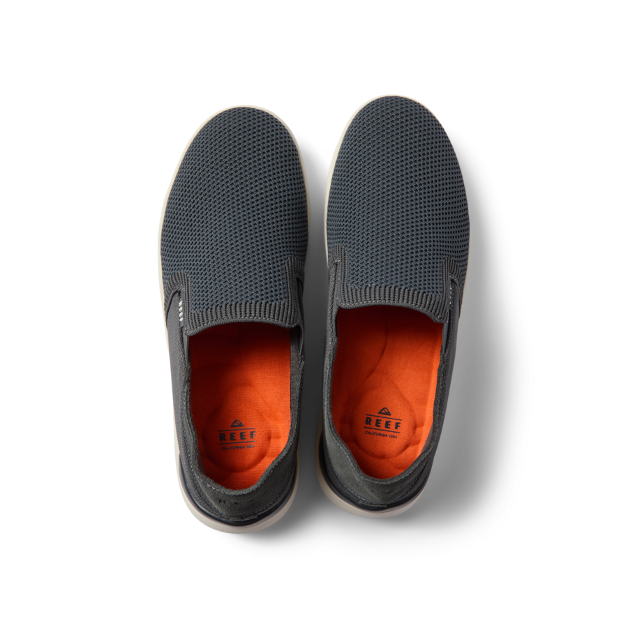 NEPTUNE_SLIP-ON_BLACK_WHITE_CJ8414_3149-900x900-c4cc11b.png