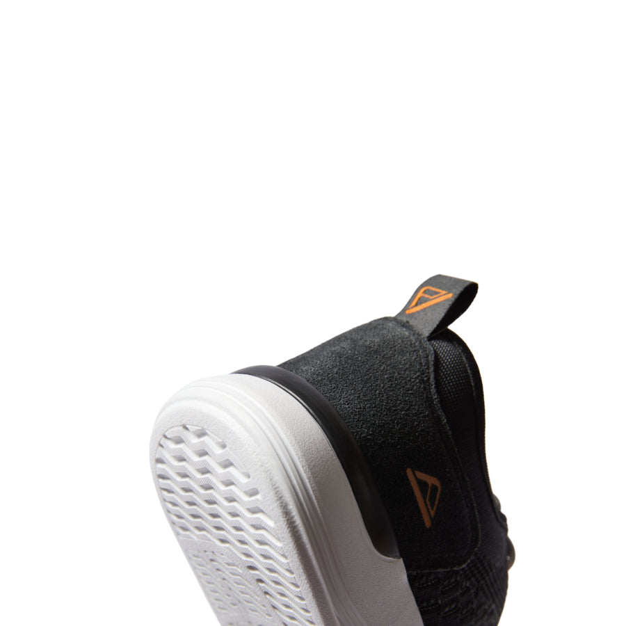 REEF_Footwear_Stragglers11774_WB-900x900-831cf75.jpg